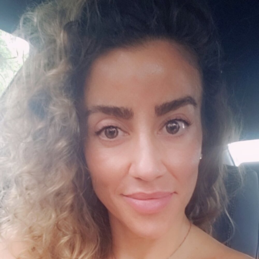 Meet your Posher, Yvonne